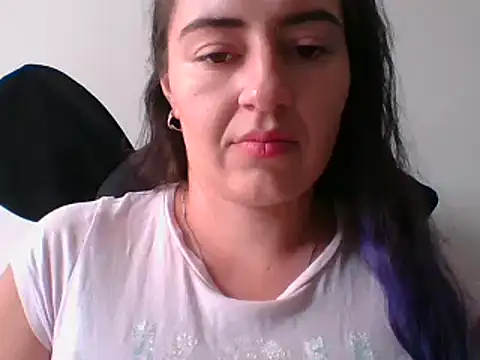  karlie kloss  online show from 01.25.25