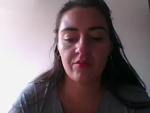  karlie kloss  online show from 01.30.25