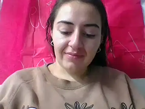  karlie kloss  online show from 03.06.25