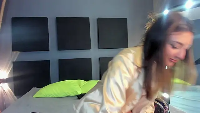 Afrodita Shalom online show from 03.14.25