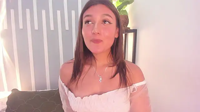 Afrodita Shalom online show from 03.18.25