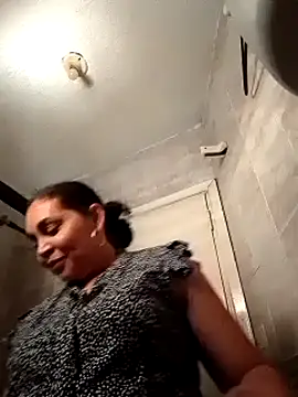 MirandaSoto online show from 02.06.25