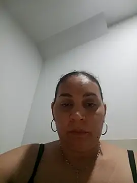 MirandaSoto online show from 10.15.25