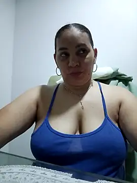 MirandaSoto online show from 10.22.25