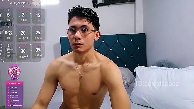 Snapshot of alexispaez457062 chatting on 10.22.25 alexispaez457062 online show from 10.22.25