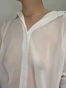 Snapshot of Lfeiji chatting on 03.22.25 Lfeiji online show from 03.22.25