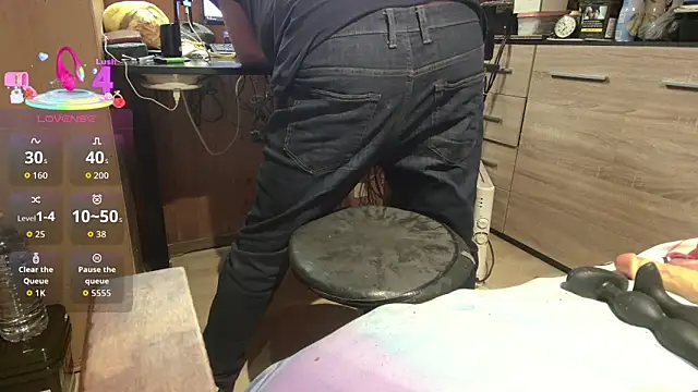 misteryman1956 online show from 04.17.26