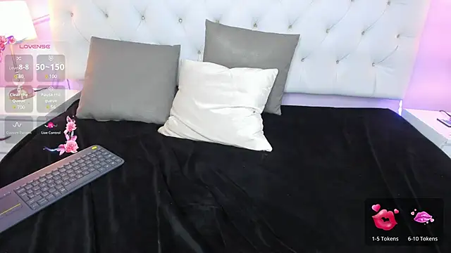 Nicol Betancur online show from 02.08.25