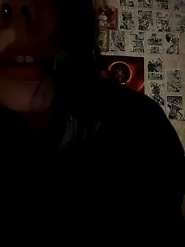 Snapshot of Pepe-pupu chatting on 10.16.25 Pepe-pupu online show from 10.16.25