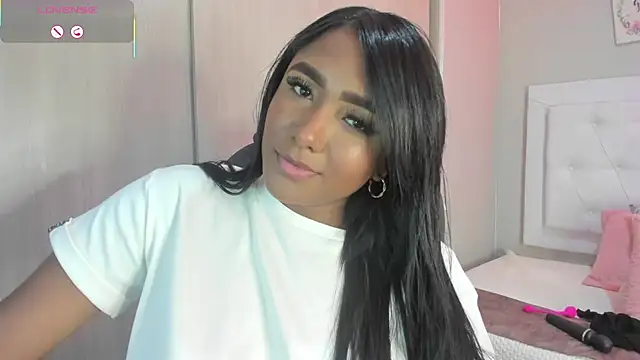 nicole  parker1 online show from 02.05.26