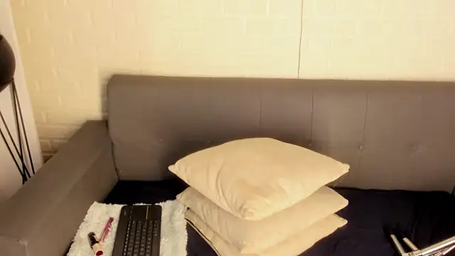 karina gomez 18 online show from 12.15.25