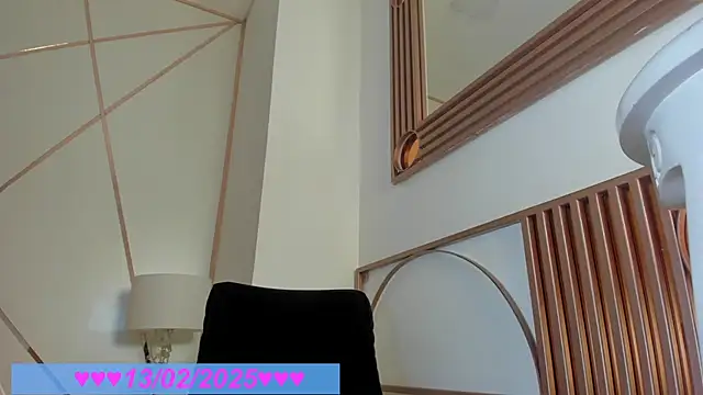 Snapshot of Bylie_Hills chatting on 02.14.25 Bylie Hills online show from 02.14.25