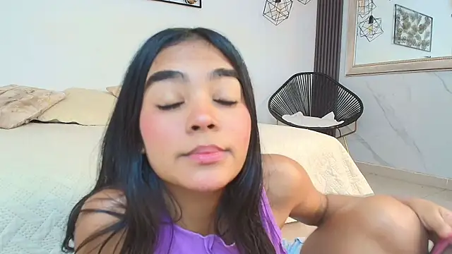 julieta aguilar1 online show from 12.17.24