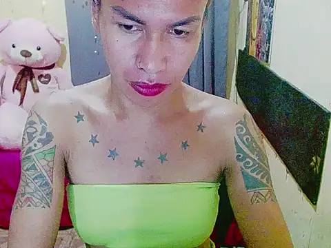 Snapshot of Indaypakay_ts chatting on 11.07.25 Indaypakay ts online show from 11.07.25