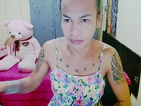 Snapshot of Indaypakay_ts chatting on 11.08.25 Indaypakay ts online show from 11.08.25