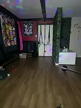 Luluof online show from 03.17.25