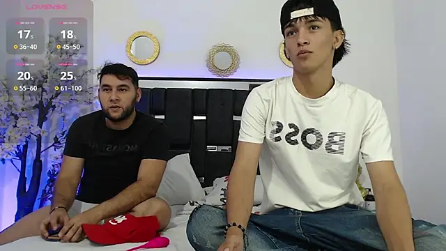 Snapshot of Valerio_22 chatting on 10.26.25 Valerio 22 online show from 10.26.25