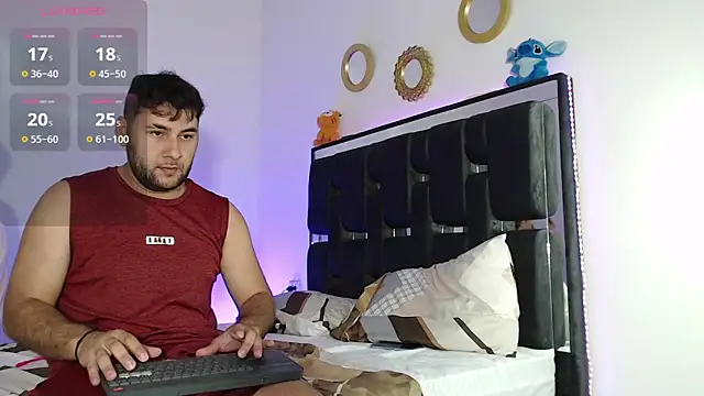 Snapshot of Valerio_22 chatting on 11.18.25 Valerio 22 online show from 11.18.25