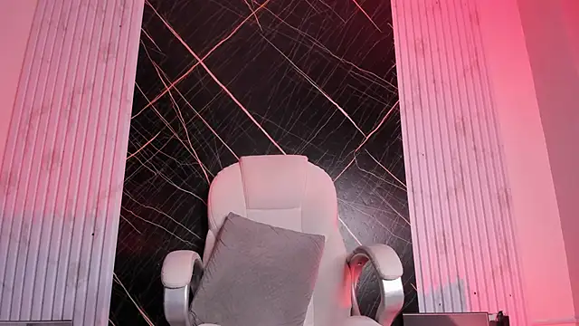 Snapshot of amber__blair chatting on 01.23.25 amber  blair online show from 01.23.25