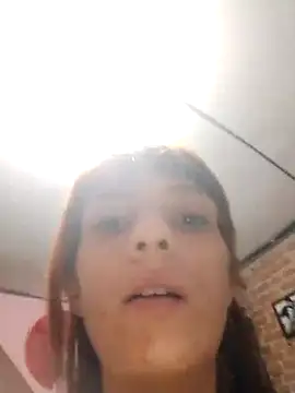 Snapshot of spacegirlll chatting on 12.15.24 spacegirlll online show from 12.15.24