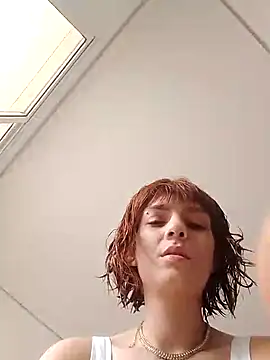 Snapshot of spacegirlll chatting on 12.24.24 spacegirlll online show from 12.24.24