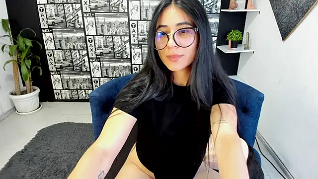 ChloeTurner  online show from 12.02.25