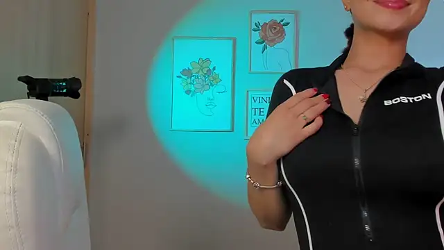 Elena Ruiz online show from 01.10.25