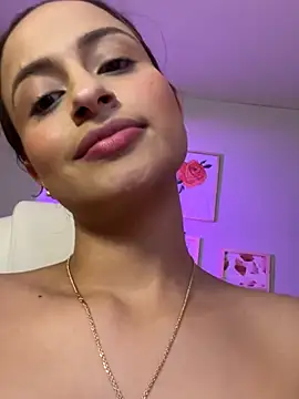 Elena Ruiz online show from 01.11.25