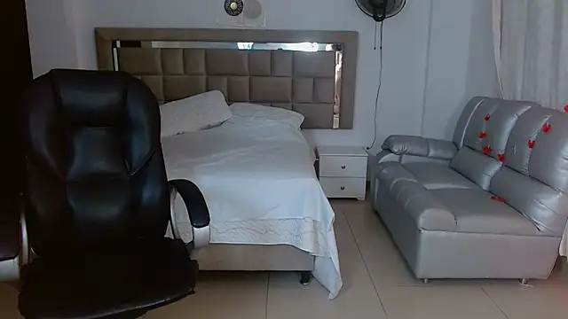 zoecruzz online show from 03.28.26