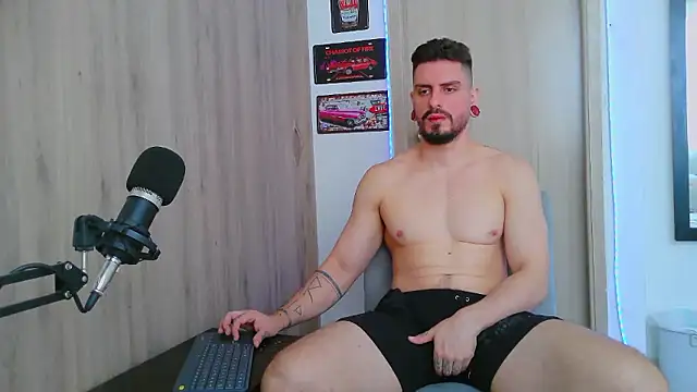 Aaron kwok28 online show from 01.13.26