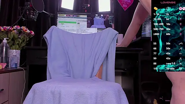 Raissa sky26 online show from 04.15.26