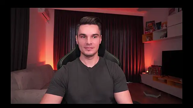 Snapshot of billypassion chatting on 01.28.25 billypassion online show from 01.28.25