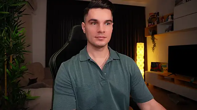 Snapshot of billypassion chatting on 02.15.25 billypassion online show from 02.15.25