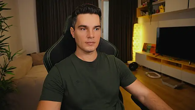 Snapshot of billypassion chatting on 09.17.25 billypassion online show from 09.17.25