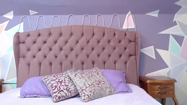 BritneyCollins online show from 01.20.25