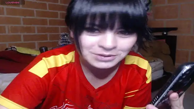 Snapshot of Valerydirty_dark chatting on 12.19.24 Valerydirty dark online show from 12.19.24