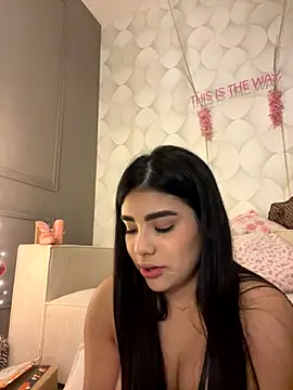 Snapshot of kyber_ chatting on 12.05.24 kyber online show from 12.05.24