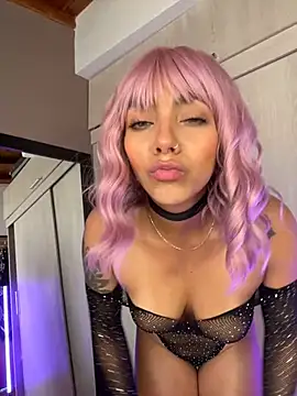 Snapshot of kyber_ chatting on 03.10.25 kyber online show from 03.10.25