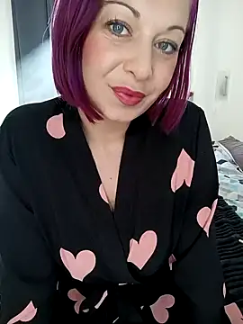 Chaudesquirt online show from 01.17.25