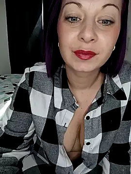 Chaudesquirt online show from 02.05.25