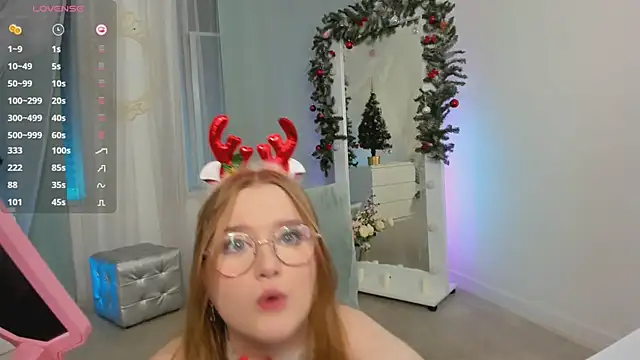 Snapshot of bonnie_wright chatting on 12.25.24 bonnie wright online show from 12.25.24