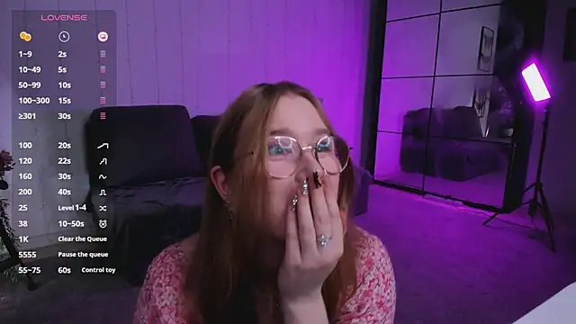 Snapshot of bonnie_wright chatting on 01.14.25 bonnie wright online show from 01.14.25