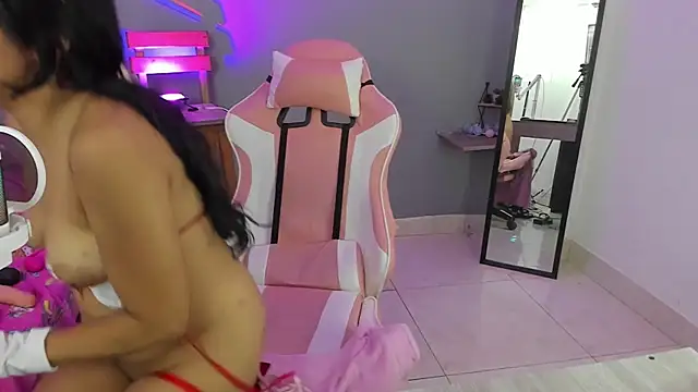 nicol jone1 online show from 01.31.25