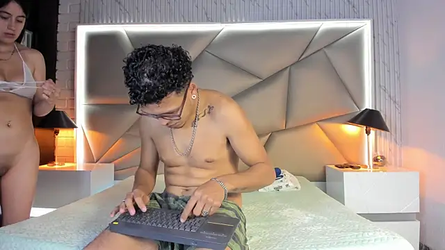 Bonny Bonss online show from 03.08.25