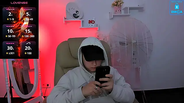 Dolly  Queen  online show from 01.24.25