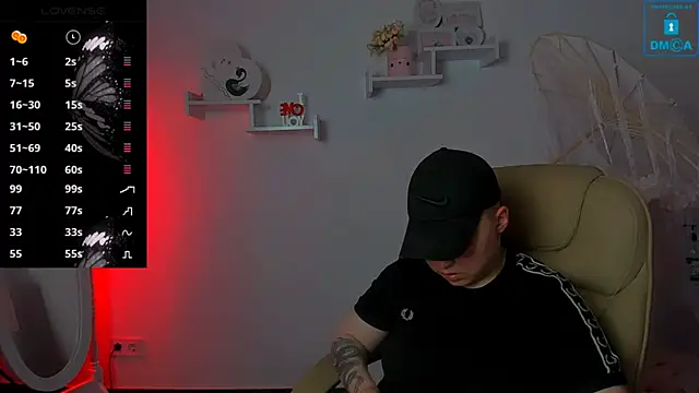 Dolly  Queen  online show from 03.22.25