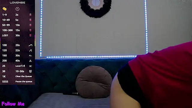 IvanaCharm online show from 11.22.25