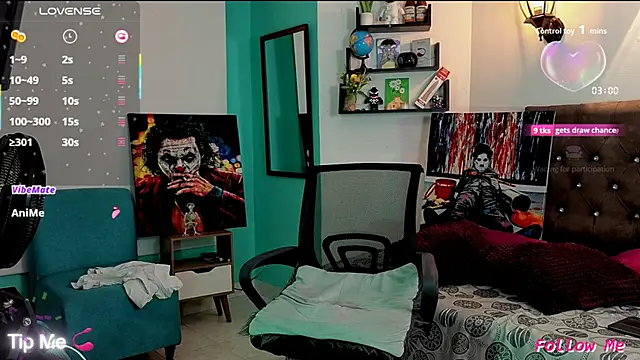 flowers18 online show from 11.18.25