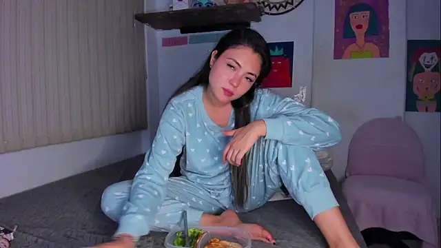 Snapshot of azumi_cutiepie_ chatting on 02.18.25 azumi cutiepie online show from 02.18.25