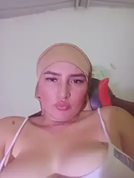 Snapshot of Celeste_camila18 chatting on 07.17.26 Celeste camila18 online show from 07.17.26